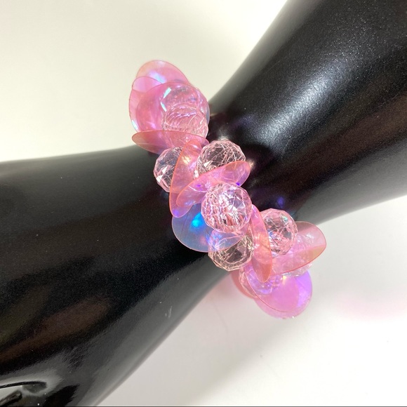 Pink power sparkling bead sequin stretch bracelet - Picture 2 of 5